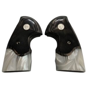 Colt Python Black
Rosewood Grips Pearl Acrylic Silver Punisher Medallion