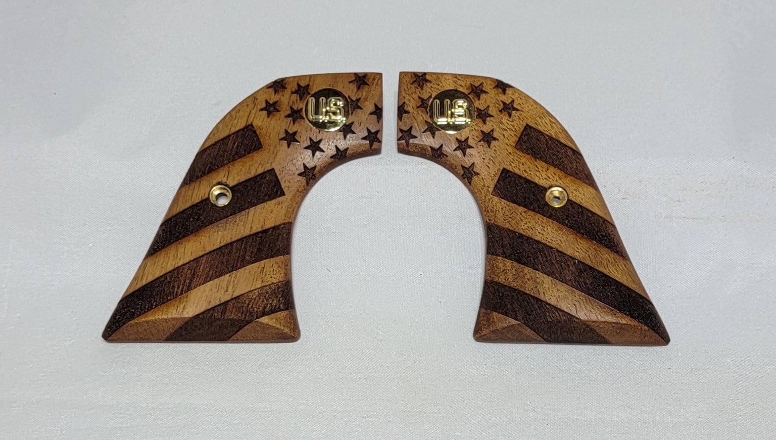 Ruger Wrangler Walnut Grips with Carved American Flag and Gold U.S. Medallion