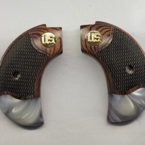 Heritage Rough Rider Grips – Rosewood Birdshead, US Gold | .22